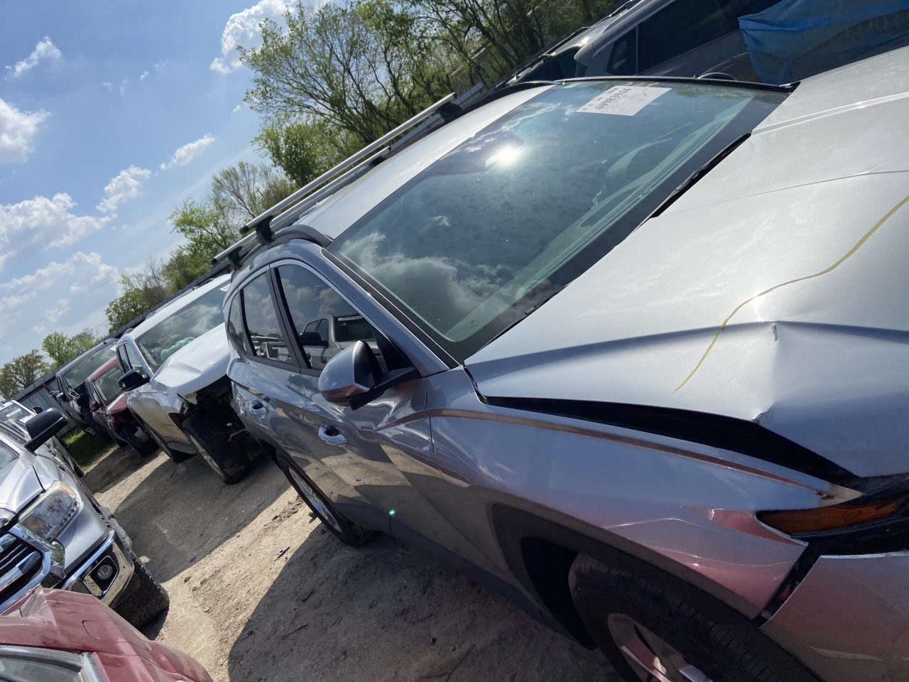 السلام عليكم
سياره توسان 

مواصفات sel

سياره موديل 23

ماشيه 26 الف ميل

جنطه كهرباء

تشغيل عن بعد

شحن لاسلكي

رادار امامي خلفي 

نقطه عمياء

كرسي كهرباء

رقم اربيل 

حادثها شويه من بنيد مبدل ومصبوغ

للاستفسار الاتصال 

***********
