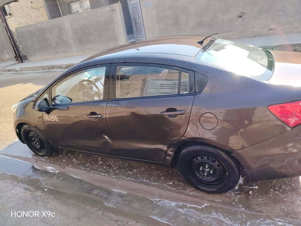 كيا ريو ٢٠١٧ خليجي
هاذا حادثها وبيها ملاحضات شخوط قليله عليها غرامات ٥٠٠
ابيع صافي ٧٥ رقم الهاتف ***********
