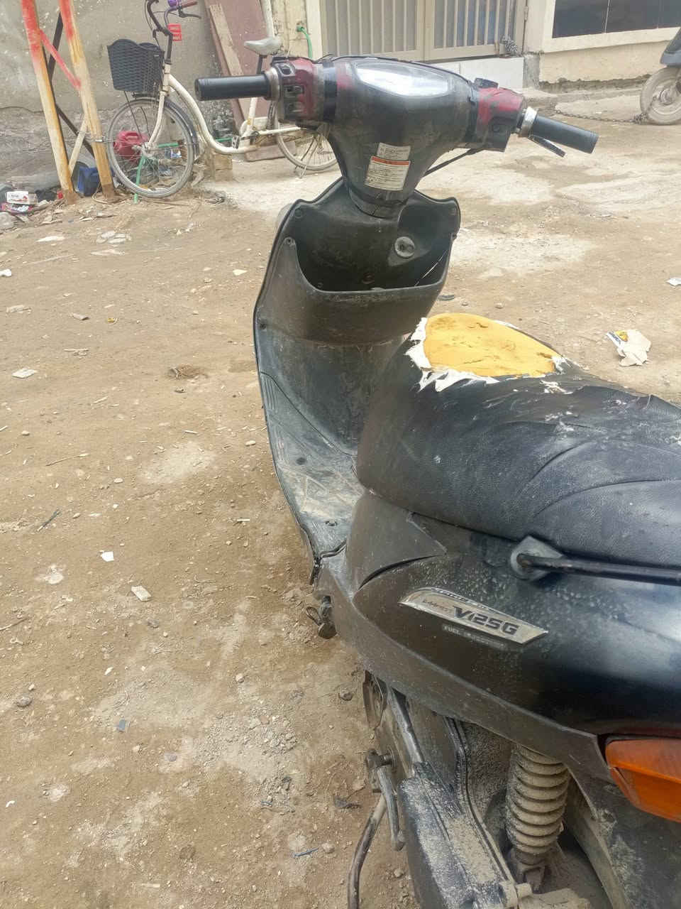 سلام عليكم ادرس ياباني ابيع كوم حديد اكفلك محرك وكلشي فقط النزول مالتها وكف وجان سابقا يكطع سعر 150 مكاني بغداد الكاظمية ***********
