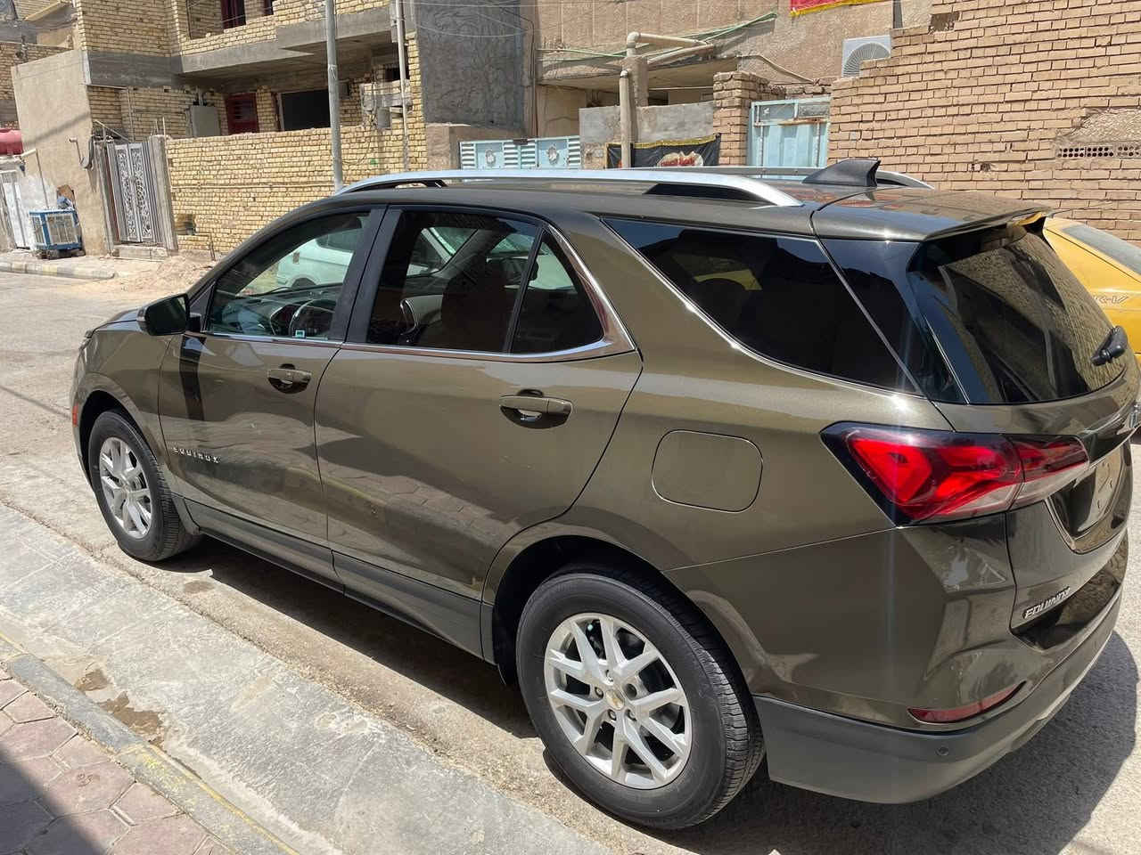 : شوفرليت ايكو موديل 2023
•الرقم بدون فحص مؤقت
•المواصفات : LT
ممشى السياره %21 الف Mil
الضرر*قطعتين جاملغ وبنيد 
1▪️السيارة: شيفروليت ايكونكس لون جوزي
2▪️الموديل: 2023
3▪️المحرك: 1500 توربو (اربعة سلندر)
4▪️5كامرات دواره 
5▪️حساسات خلفية اصل
6▪️حساسات ورادارت الاجتياز الجانبية
7▪️لايتات زينون عالي وناصي اصل مع حاجبLEDمع كشافات دعامية 
8▪️غرفة السيارة:لونين أسود ورصاصي 
معه تدفئه وتبريد في المقاعد
9▪️تحكم فول كهرباء لكرسي السائق 
10▪️شاشة الدشبول كبيرة للتحكم بايعازات السيارة
معه أبل كار بلي 
11▪️تبريد قطعتين امامي وخلفي
12▪️سايد بريك دكمة
13▪️سترين تفئه وتبريد 
14 ▪️فول تحكم ستيرن جهتين 
 بلوتوث وكروس سرعه وحاكيه
 15 ▪️نظام ABS مانع انزلاق
16▪️جنطا كهرباء بل كاملا
 ***********

السعر 145$
