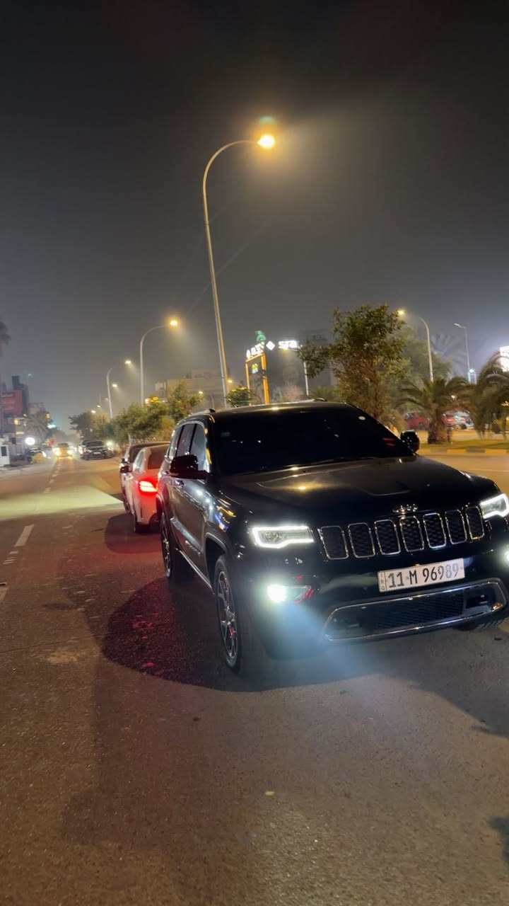 سلام عليكم 
للبيع فقط جيب خليجي لمتدد وكالت هارلم موديل 2021 فور ويل مكفوله كفاله عامه عده بارد صغير بل باب مال سايق 
سياره جديده جدا ماشيه 35الف كيلو متر حقيقي شرط الفحص سياره فول مواصفات 
بصمه تشغيل شاشه كبيره تدعم الكار بلي بني راما ستيرن كهربائي صندوق كهربائي كشنات كهربائيه قطعتين تبريد كشنات حار بارد رادار جانبي نقطه عمياء كامره دواره حساس امامي خلفي قياده ذاتيه بيه مواصفات حلوه ومعروفه رقم بغداد بأسمي رقمه حلو شبه مميز شرط التحويل
سعر 315$ وبيه مجال بصيط 
عنواني بغداد زيونه 
***********
