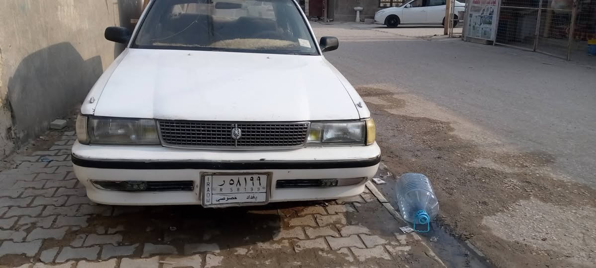 سياره مارك بكم اضم مخور بيها ضربه بالشاملغ اللي ورا ماكينه كير م حداديه مقفول العنوان نجف كوفه 
التواصل ***********
