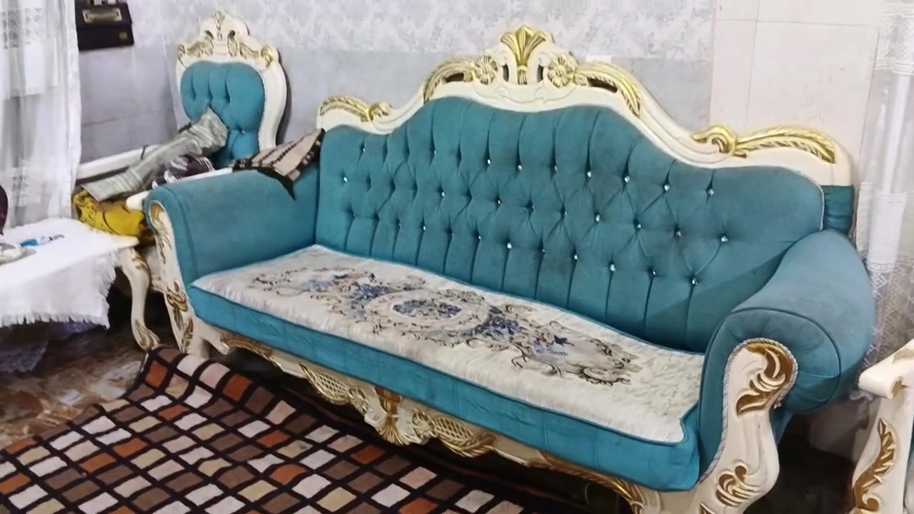 تخم زان عشر مقاعد وطلبه وسطيه اي ضرر مابي محتاح فقط غسل يرجع جديد السعر 350الف عنوان حي القاهرة قرب جامعه الامام الصادق ***********

