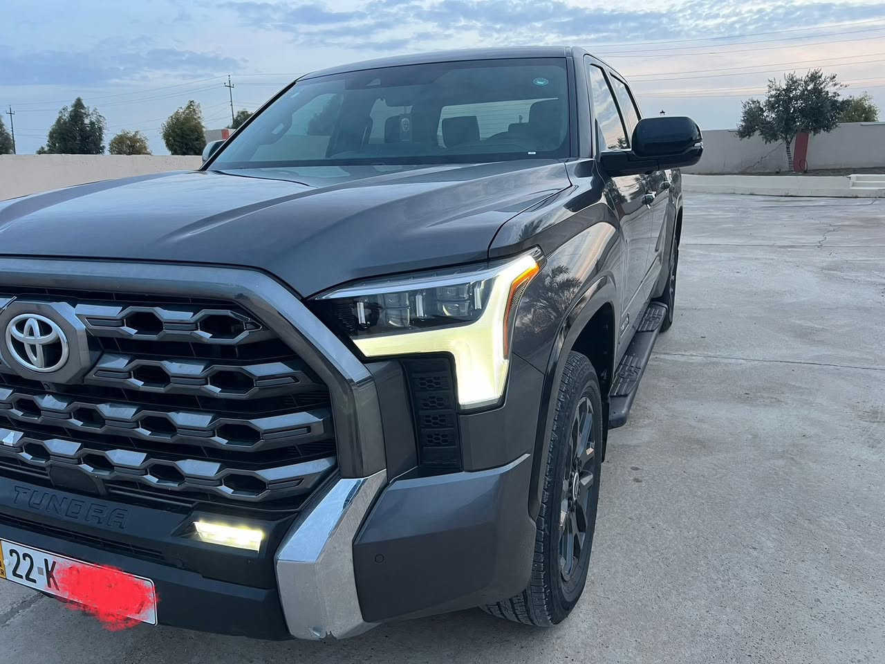 السلام عليكم ورحمة الله 

   تويوتاا تاندره 2024  وارد كندي كلين سياره 
  مواصفات. بلاتينيوم  TRD   

  السياره فول مواصفات. 
    معروف. ال بلاتنيوم داخل جلد طبيعي يجي 
ً.  مطعم صاج وا خيط ازرك. 
   
   السياره بانزين. مو هايبردد 
      سياره جديده اب معنى الكلمه.  لحد يقارنه بل مهجوم
    
   رجأن. بس الشراييراسل خاص بل خير على ياخذه 

  مكان السياره. بغداد. او. الموصل.


**إذا كنت صاحب هذا الإعلان وتريد حذفه لأي سبب، رجاءا أرسل رسالة إلى الدعم الفني**