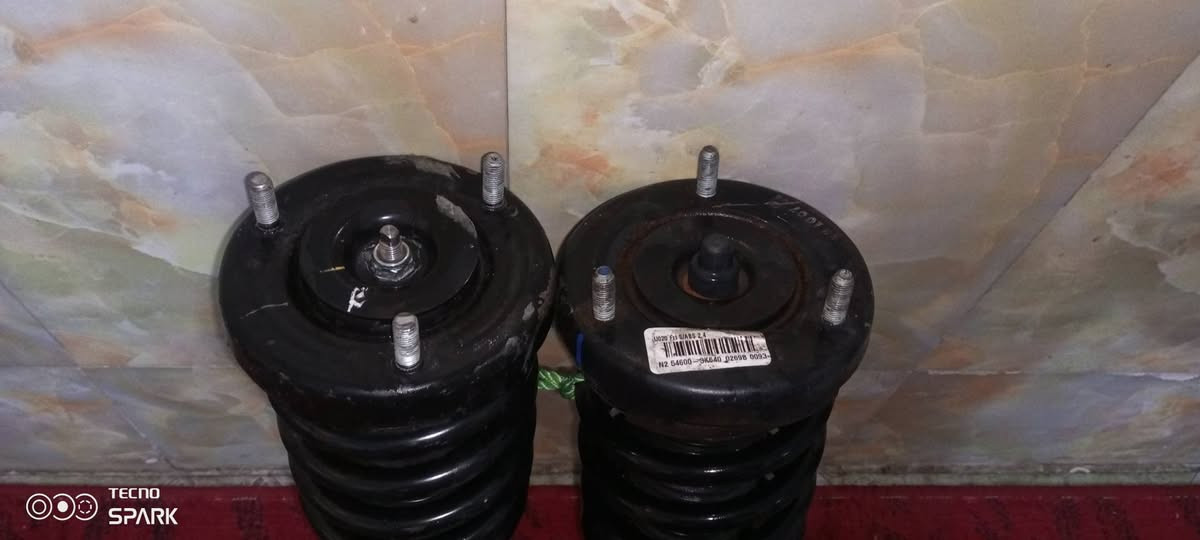 السلام عليكم ورحمه الله وبركاته
دبلات سوناتا مديل 10 
حاويه كارتون بعدهن 
مكاني ناصريه 
***********
