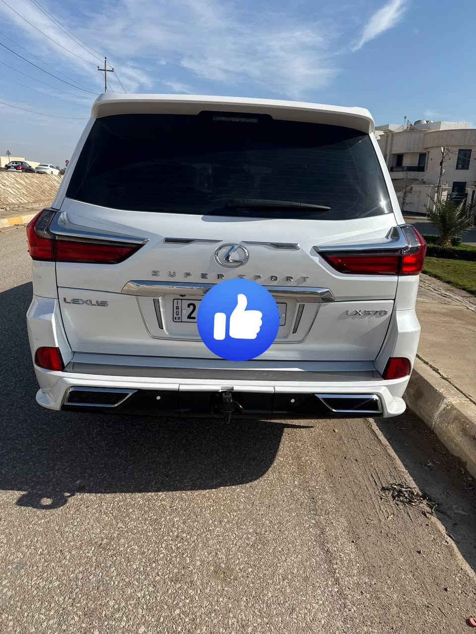 السلام وعليكم البيع 
لكزز موديل 2018   ابريم اصلي فول مواصفات 1/1 معروفه مواصفات لكزز  حلا من الصور كفاله عامه  
رقم شمالي  باسمي  
 ومواصفات الكزز   معروفة  
ماشيه  69  الف  حقيقي 
 بصمات اثنين وكرت كله موجوده بيه غراضه اصليه وعدده  كله موجوده 
تخم تاير جديد شاده  
مكاني الرمادي  رجاء فقط شراي يتصل 
                                             ***********
