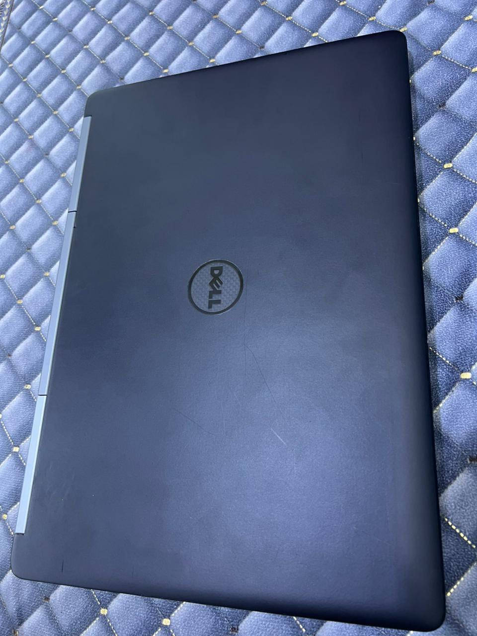 السلام عليكم 
متاح لابتوب 

المواصفات 
Core i7 7700HQ 
RAM 16G ddr3
Gpu نفيديا كوادرو m2200 4g خارجي

Gpu intel 8g داخلي 

هارد عدد 2 ssd 
الاول 256 كيكا 
الثاني 512 كيكا 

حجم الشاشة 15.6
نوع DEEL

قيم بالي يرضي الله 
مكاني بغداد اليوسفية قرب معمل زينب
متوفر توصيل الى بعض مناطق الكرخ


**إذا كنت صاحب هذا الإعلان وتريد حذفه لأي سبب، رجاءا أرسل رسالة إلى الدعم الفني**
