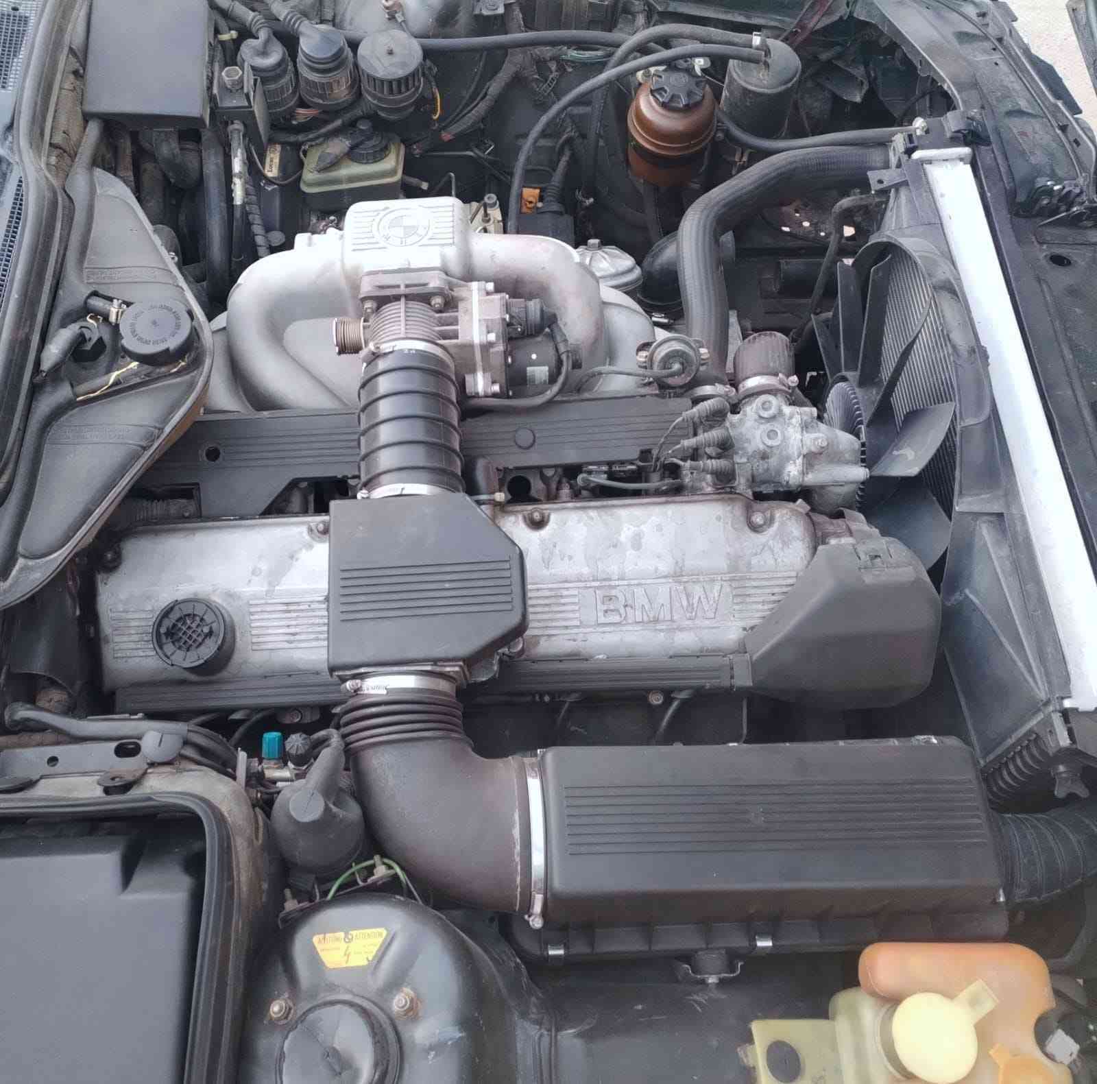 من رخصة الآدمن المحترم
مراوس ب ٥٢٥ نضيفه أو ٥٤٠ نضيفه واذا شراي تعال خاص مفتوح
٧٣٠ مفتوح موديل

 ٩٢ رقم بغداد بأسمي
سنوية جديدة
هزة جديدة.
مكينة جديدة
كير جديد
 كهربائيات شغالة كلها
 تدفئة شغال
 فتحة سقف شغالة
 جنطة شفط
 مري كهرباء
بردة كهرباء 
 توها مصبوغة فرن درجة أولى
 بعدها مامبولشة
لاظربة لامعجون ولاحادث ولاخياس والصور قبل الصبغ موجودة 
 صدر خير من الله
 فقط شمعات
 امامي
 فول مواصفات
 سكليتر كهرباء
 ايميل
 السياره جاهزه
تخم تاير جديد ٤ قبل شهر شديتهن وياله جدد

 كشنات جلد كهرباء دبل جكمجة 
 للاستفسار الاتصال
 *********** مكاني الصويرة
