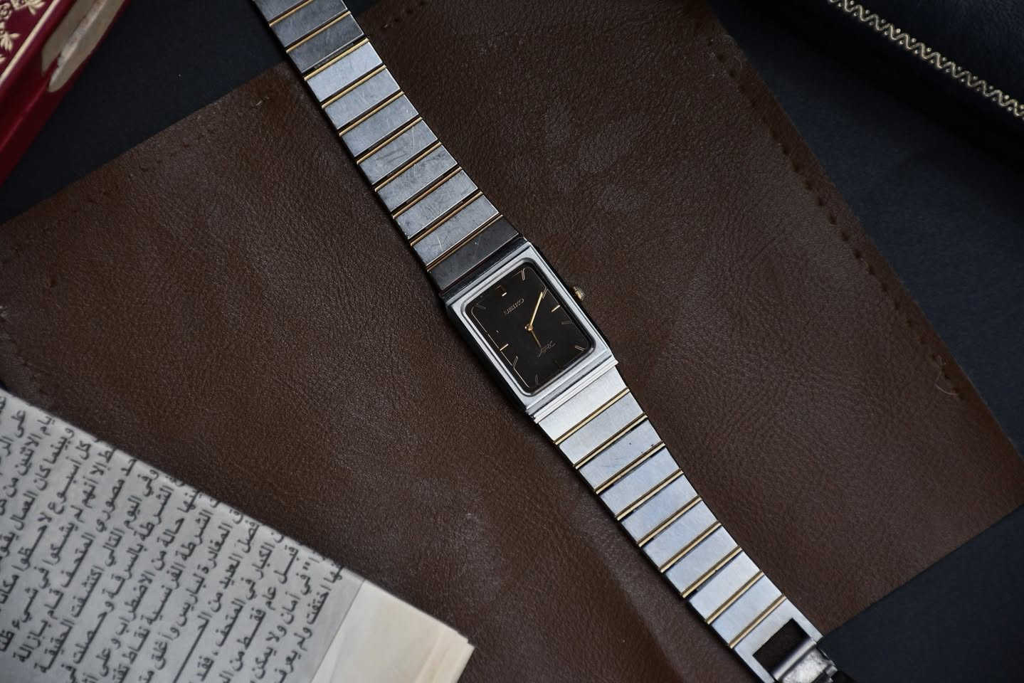 سيكو..... سايكو 🟥seiko 
اصدار مميز من ARC🟥
الابعاد ناعمه موديلات تجي بقياس السير ✅
أبعاد22*32
الساعه مثل مانكول ست البيت كلشي ترهم
كجول رسمي ✅
ملاحظه السير يلبس أيادي ناعمه 
سعر طيب


**إذا كنت صاحب هذا الإعلان وتريد حذفه لأي سبب، رجاءا أرسل رسالة إلى الدعم الفني**