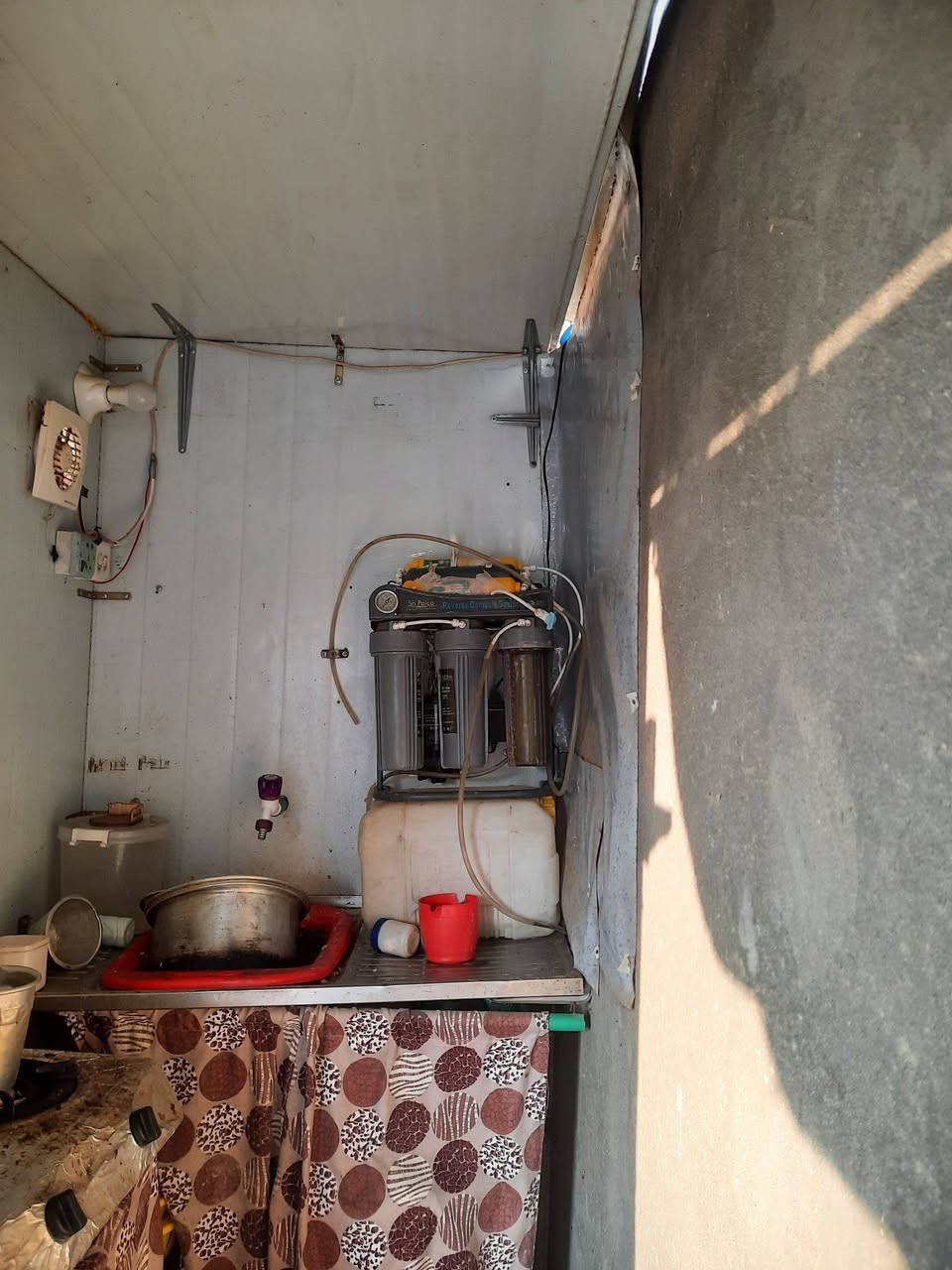 السلام عليكم بيت للبيع ٣٢٢ متر جنس العقار طابو صرف جاي نشتغل بالتطويب البيت يحتوي على غرفتين كبار واستقبال وصاله كبيره ومطبخ كبير ومطبخ حار صحيات داخليه وخارجيه السعر ٤٦ وبي مجال  بيه كراج سياره حديقه تعديل عنوان الدار خير دور الاكراد عليها خط كيات مدارس مجاري وسبيس كافة الخدامات


**إذا كنت صاحب هذا الإعلان وتريد حذفه لأي سبب، رجاءا أرسل رسالة إلى الدعم الفني**