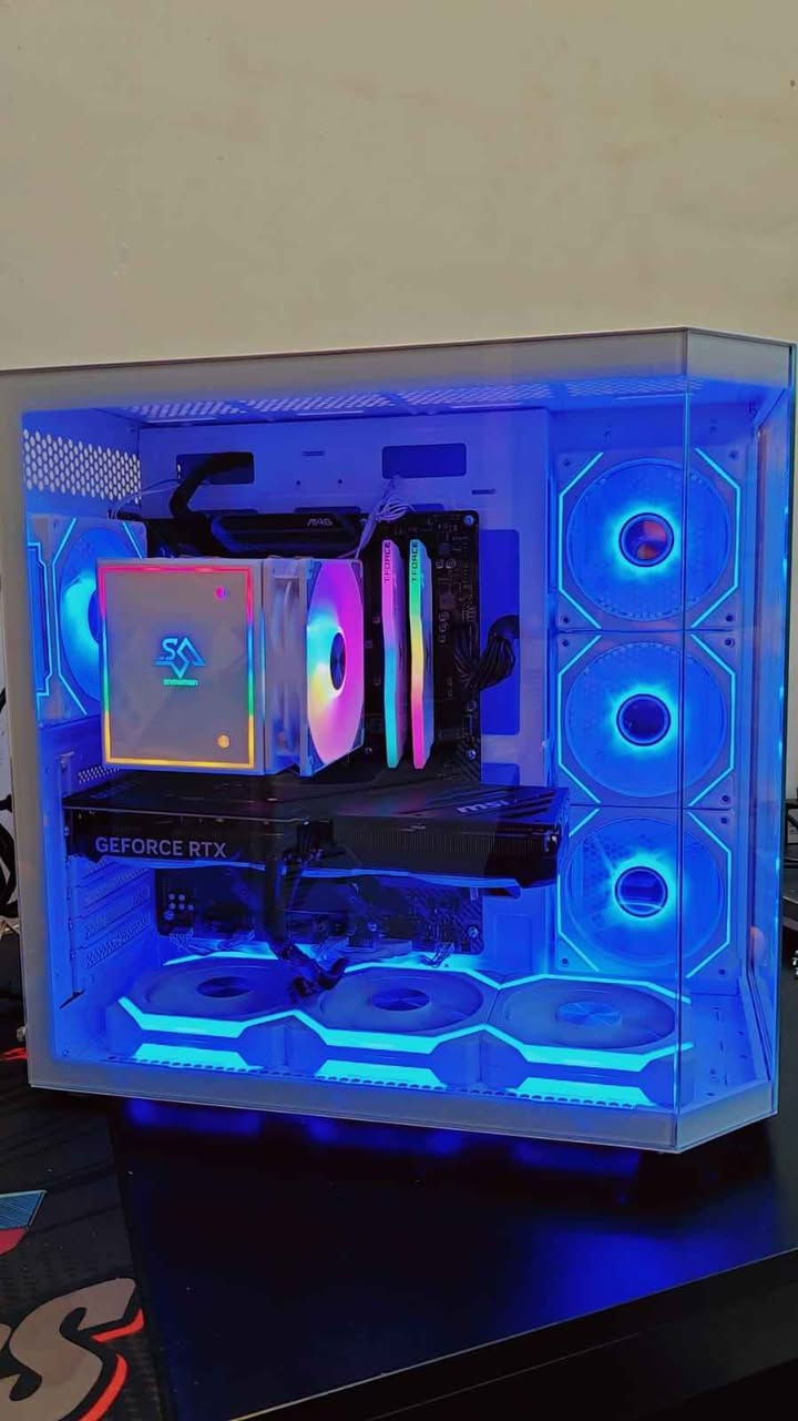 CPU: RYZEN 7 5800 X
GPU: RTX 4070 VENTUS 3X MSI
MB: MSI MAG B550M TOMAHOK
PSU: 750W XPG PLATNEOM
STORAGE: NVME 512G SAMSUNG
RAM: 2X8 16G 3600MHZ T-FORCE 
COOLER: SNOWMAN MT 880
CAVAR: LC-HXZ أربيل, العراق


**إذا كنت صاحب هذا الإعلان وتريد حذفه لأي سبب، رجاءا أرسل رسالة إلى الدعم الفني**