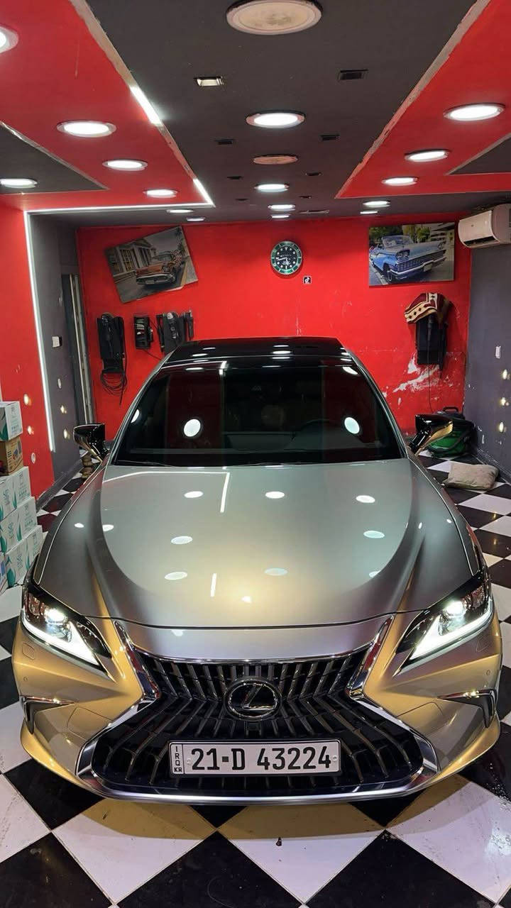 تحية طيبة ليكزس LX350 خليجي شركة المهند 

عداد المسافة/ ٣٠ الف كم بشرط 

السعر / ٣٨٥ ورقة مجال بسيط

موديل / ٢٠٢٣ خليجي وكالة المهند 

السيارة بيه مكانين صغار كارت فقط باقي السيارة كفالة و جديدة كير و محرك بشرط حدادية و تايرات جديدة سنوية جديدة تحويل وكالة . 

السيارة فول مواصفات للاخير ميحتاج تنذكر معروفة . 

للاستفسار / *********** السليمانية, العراق
