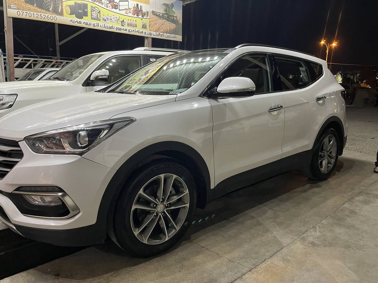 سنتافی 2018خلیجی 
فول بدون بصمە جلد بانوراما فول ماشی ١٢٨km
V6 AWD 3.3L طلاء واجهة تشامليغ بدون فتحة
مکان چەمچەمال 
رقم *********** واتساب
سعر 228$
