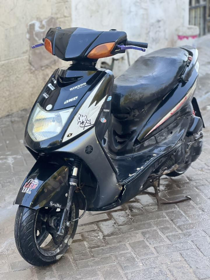 السلام عليكم سكنس نثيه ١١٠ للبيع 
مابيه نقص بس كابريتر تعبان سعره ٣٥٠ وبيها مجال 
مكان بغداد مدينة الصدر رقم ***********
