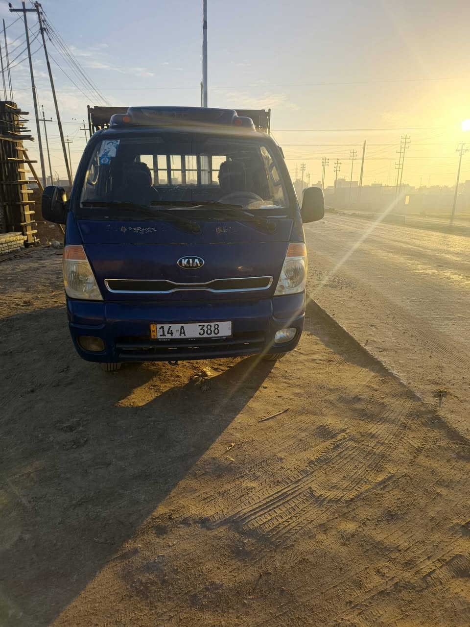 كيه فحل رقم انگليزي  /موديل 2009/سياره متخسر عليه الف تانكي محور ميه وعشرين سعر90/رقم ***********/سنوي 30
