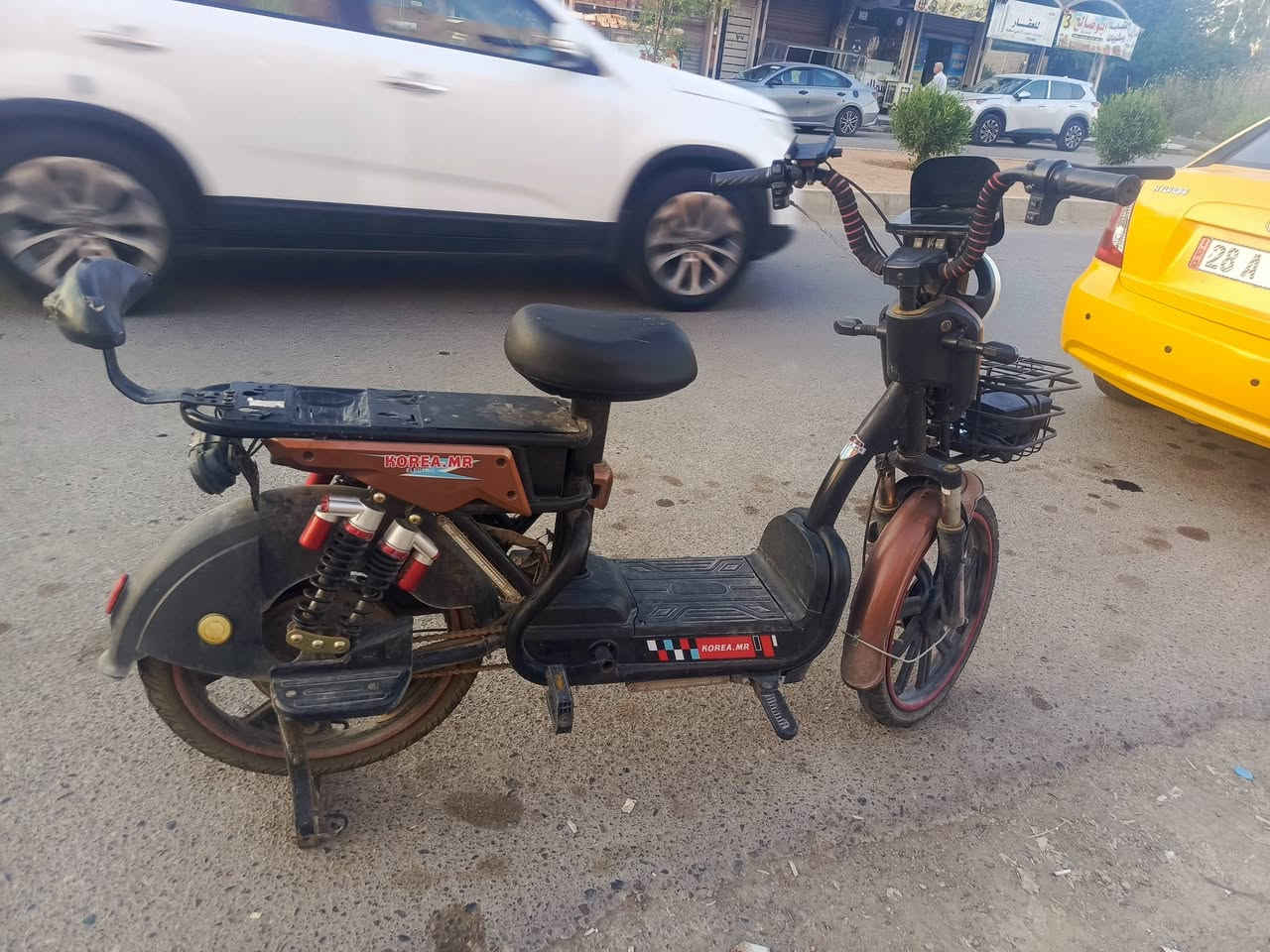 السلام عليكم ماطور شحن للبيع نضيف شغل كمل سعر 210بي مجال سرعه 99   مكان موصل حي عدن ‏‪***********‬‏    ***********
