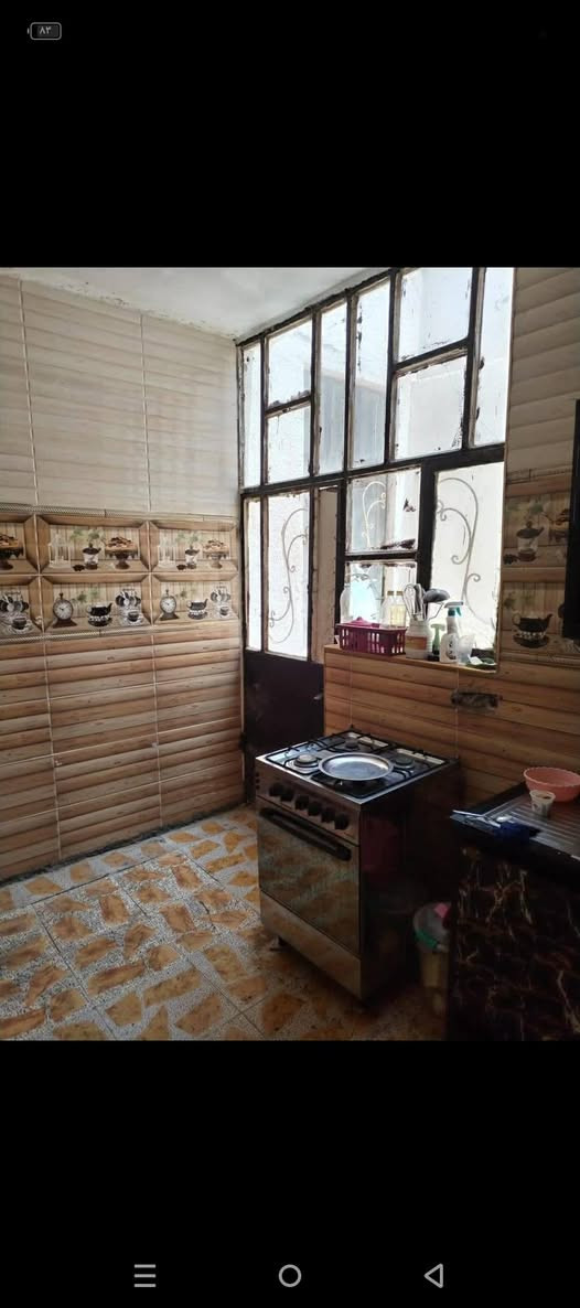 مشتمل للبيع  75 م  واقع حال 83  (( طابو ملك صرف))  مدخلين عالي عن الشارع بناء حديث 

العنوان / 🗺 بغداد الحسينية   مسقط شارع شركه     السعر 40 

للتواصل / *********** 
مكتب الأسكان
