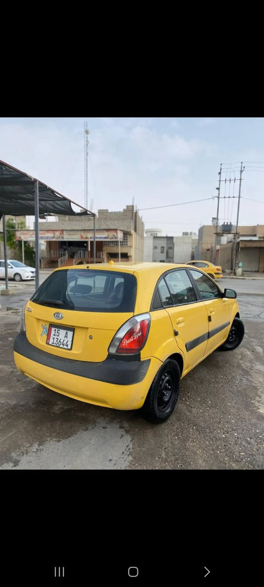 كيا ريو موديل ٢٠٠٦ كير محرك شرط طخم تاير باتري جديد فول بس كير عادي رقم انبار اجنبي شرط التحويل كاربون مابيها من تحولها يطلعلها كاربون السعر ٦٨ وبيها مجال للطيبين للإستفسار الاتصال على الرقم ***********
