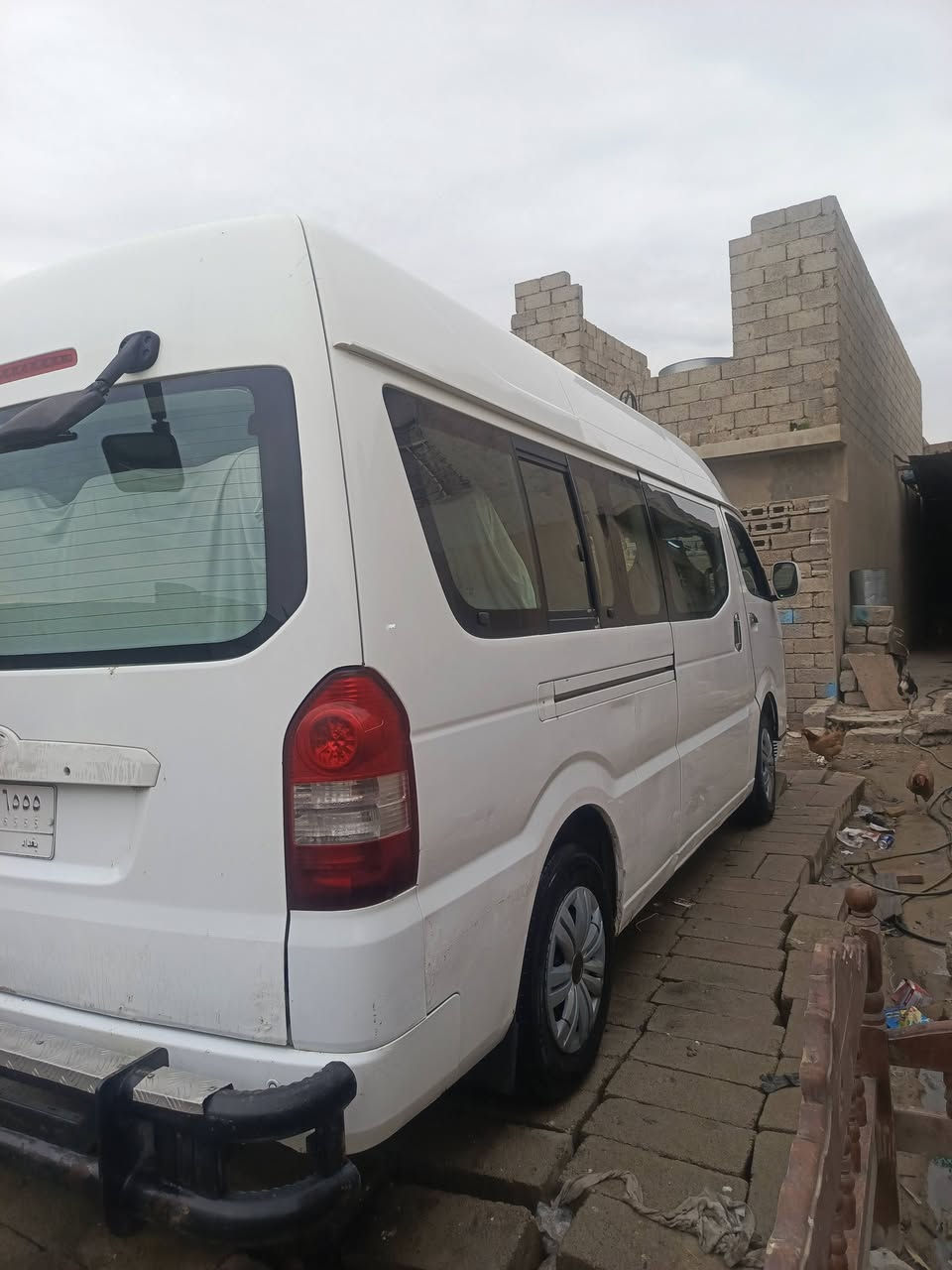 السلام عليكم
شيري h5 للبيع موديل 2013 شرط التحويل 
مصفره هيه ومرور وضربه 
كير ومكينه واكسل شرط 
مكينه 2ونص مال كصه لا صرف ولا نفخ ولا رخاوه 
طخم تأير جديد صاحبه الشرعي بل موصل 
العنوان موصل الأيمن 
السعر 90 وبيها مجال 
الاستفسار 
***********
***********
