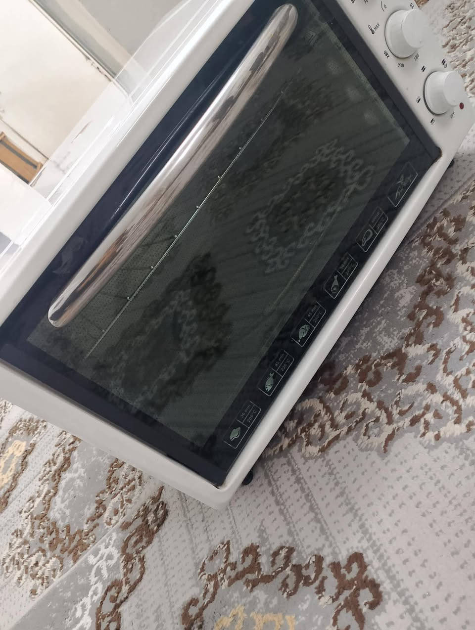 سلام عليكم هذا للبيع اي شيء ما بيه سعر 20 وابي مجال 
اغراضه كلها وياه رقم التليفون ***********
