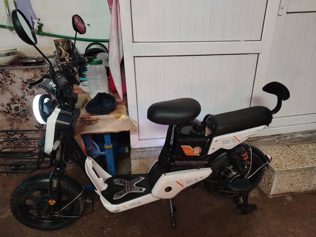 دراجه شحن حجم 16 بيها تثبيت سرعه اربع نمرات اشاير يمين ويسار شركه كوريا ام ار دراجه كلها امختم سرعه 75 دراجه كله عل فحص والبطاريات هم عل فحص سعر 250 ويرهم مراوس شعندك نزل


**إذا كنت صاحب هذا الإعلان وتريد حذفه لأي سبب، رجاءا أرسل رسالة إلى الدعم الفني**