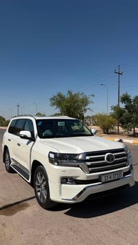 وايت ادشن • جلد كهرباء • ١٣٦ الف