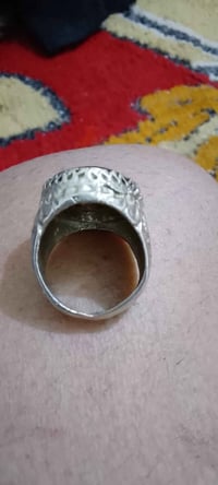 خاتم عقيق يماني • فضة 925 • صياغة خراسانية