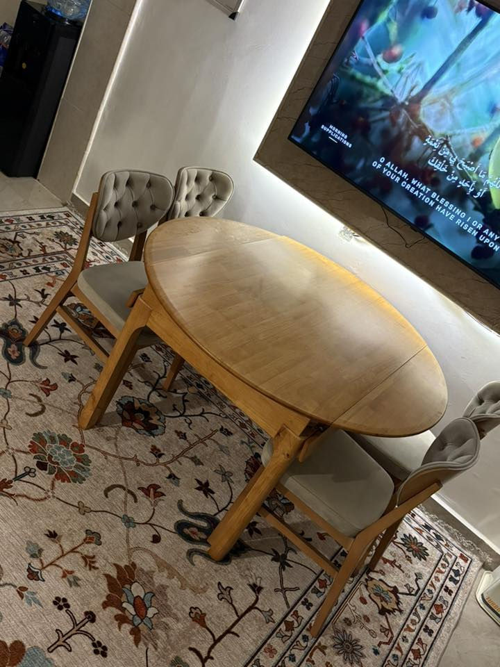 ميز اكل للبيع مكاني الدورة حي اسيا
***********
