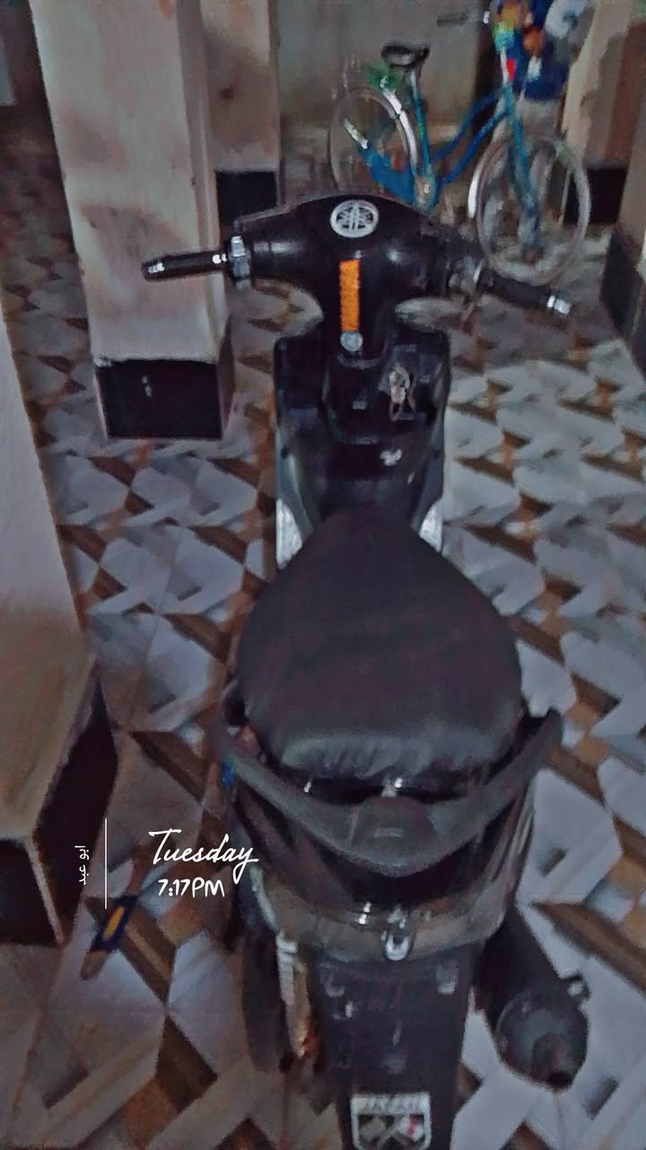 السلام عليكم شباب ماكس عدله للبيع  الدرجة نضيفه بيه صالنصه fm السعر خاص الاتصال المو شراي ليتصل ***********
