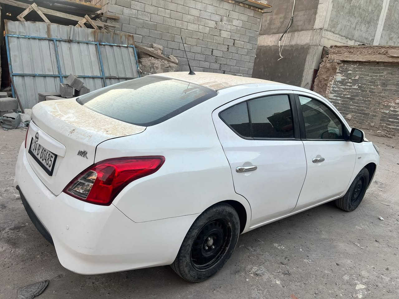 سني موديل 2024 هندي بليتة الزركة
دخول جديد رقم بصرة سنوية جديدة ب اسمي 
حادث بل امارات جاملغات خلفية وجنطه+بارد جاملغ امامي لاايمن بعدني مامسوي 
سيارة جاهزه للأخير كير مكينة تبريد حدادية جاهزه 
ماشية 60الف
مكاني/البصرة
غير متواجد بلفيس
الاستفسار 
***********
