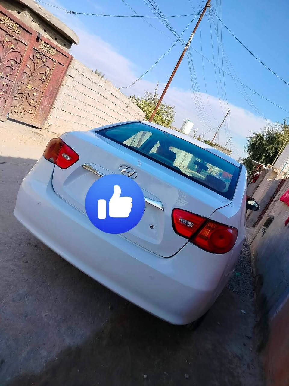 سلام عليكم سياره افنتي موديل ١١ سياره نضيفه وحلوه رقم بغداد ضرره جاملغ امامي صفحه العبريه وصبغ عام سعرها 88 وبيه مجال  مكان السياره حله جبله الاستفسار ***********
