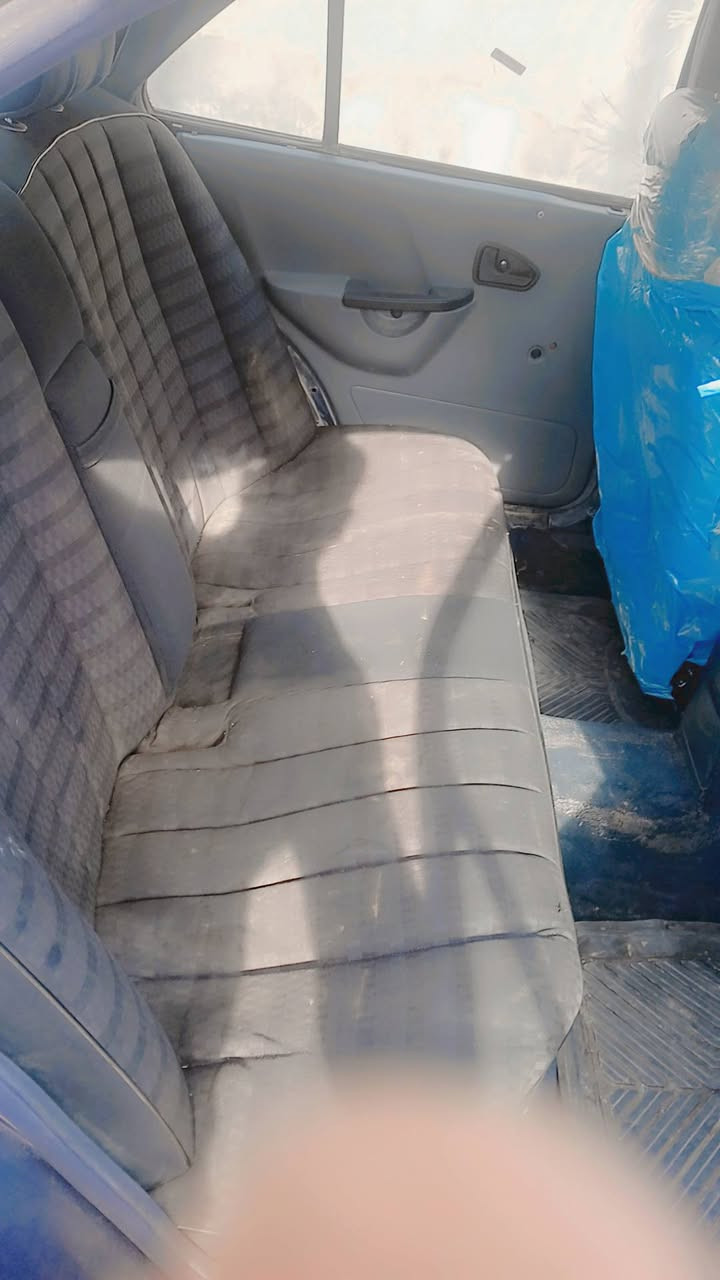 السلام عليكم مرسيدس للبيع اس 200 مكانها ديالى رقمها ديالى***********
