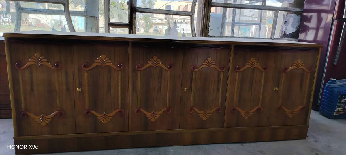 سلام عليكم بوفية جديد
مترين ١٥٠وبيهة مجال 

مترين ونص ١٦٠وبيهة مجال 

عنوان بعقوبة المفرق فلكت نهودة

للتواصل ***********
