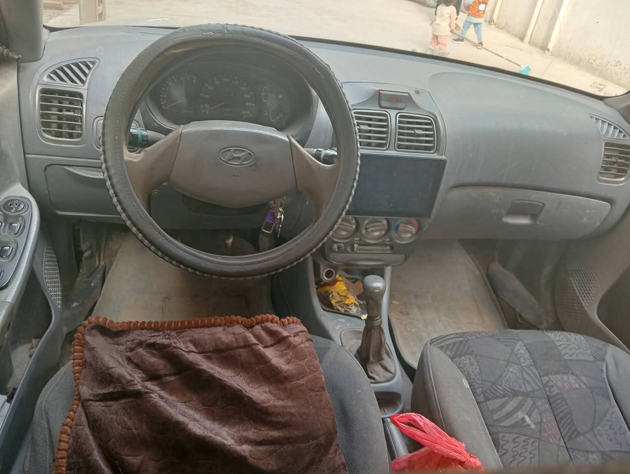 السلام عليكم هونداي اكسنت مديل 2000 رقم كربلاء مشروع وطني السياره مصبوغه للجماليه كهربائيات وكير ومحرك كله مكفول كير عادي السعر 45 وبيها مجال رقمي *********** مكاني كربلاء
