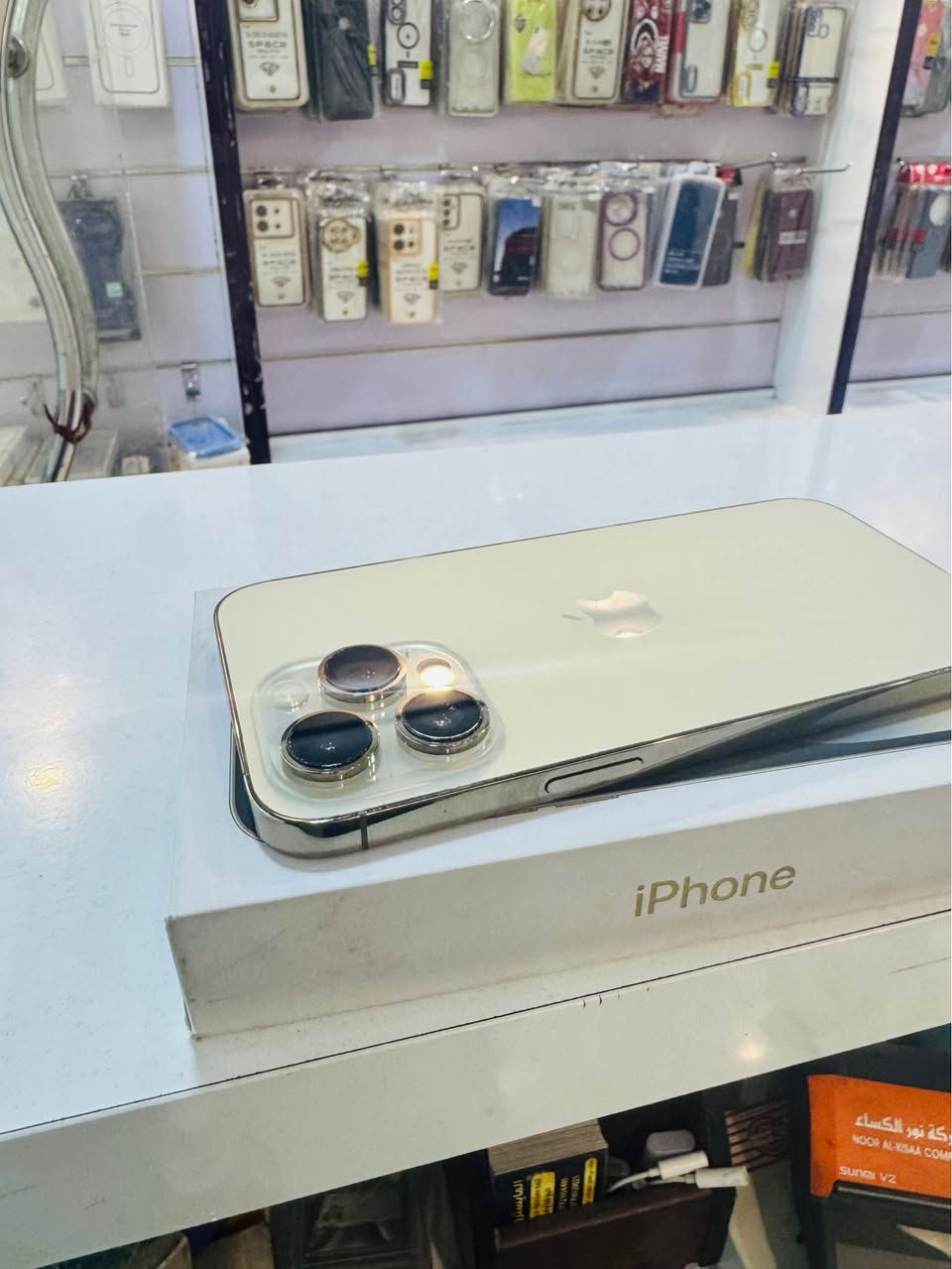 ايفون 14 برو ماكس
ذاكره 256
بطاريه 94‎%‎
نضافته 100‎%‎
جهاز دبل شريحه Za
ما مفتوح وضمان
ملحقاته كامله مع وصل ضمان
السعر 860 الف فقط للبيع
*********** كربلاء, العراق
