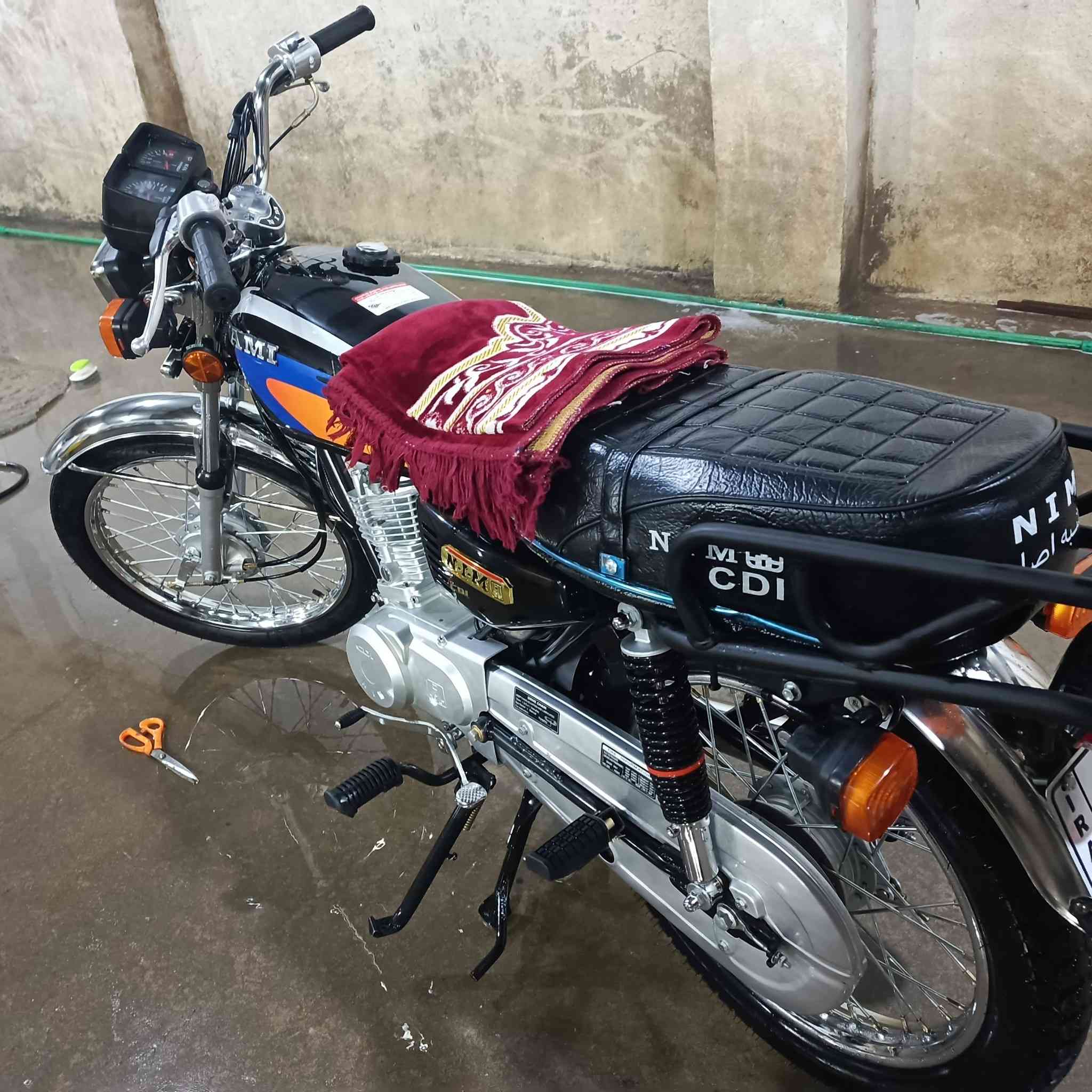 دراجه للبيع سعر 700 اوراق سكنر مكان كربلاء شارع سيد اسماعيل بيها مجال قليل ***********
