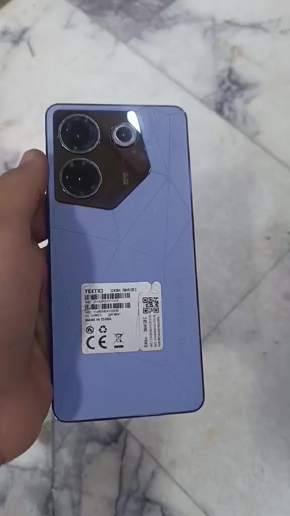 سلام عليكم
جهاز للبيع تكنو كامون 20برو5G
نضافه/90
لايوجد غراض وياه
لون ازرك
بوبجي 90فريم 
جهاز خير من الله 
 ذاكره256
عشوائي 8/8
السعر 180
رقمي ***********
او طب خاص
مكاني بغداد /الدوره /ابودشير
