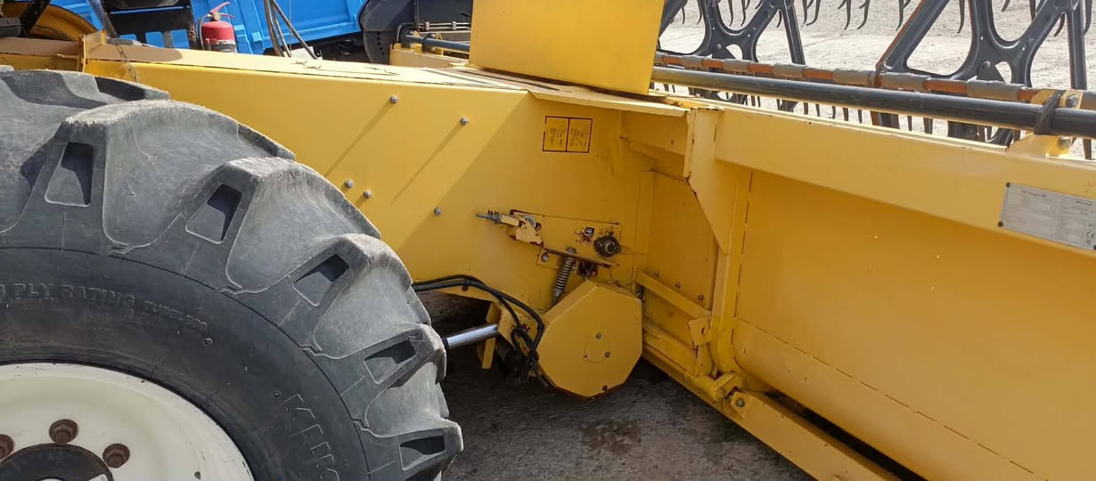 حاصده للبيع موديل 14 رقم انبار تصل ***********
