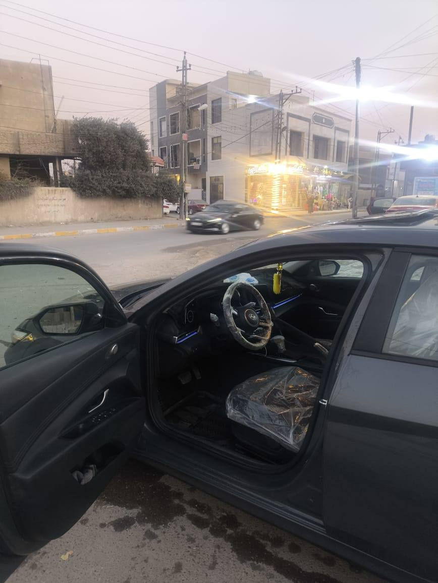 النترا٢٠٢٤ وارد امريكي نظيفه جداً
فتحه سقف تنبيه اصطدام امامي خلفي وتوقف ذاتي امامي خلفي تدفئه كشنات وستيرن رادارات ٣٦٠ بصمه تشغيل وفتح صندوق بصمه وذكي تشغيل عن بعد مثبت سرعه هزاز ستيرن تنبيه خروج عن المسار وهواي مواصفات

محرك ٢٠٠٠ دوش السياره ماشيه ١٩ الف كيلوا السياره قطره صبغ ما بيها حادثها فقط بارد قليل بالجاملغ عكس السايقوالباقي وضع الشركه ايرباكات دواخل كله مكفول شواصي ولغود مكفول الحادث موضح بالصور

***********
