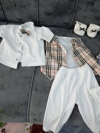 ملابس أطفال • للبيع