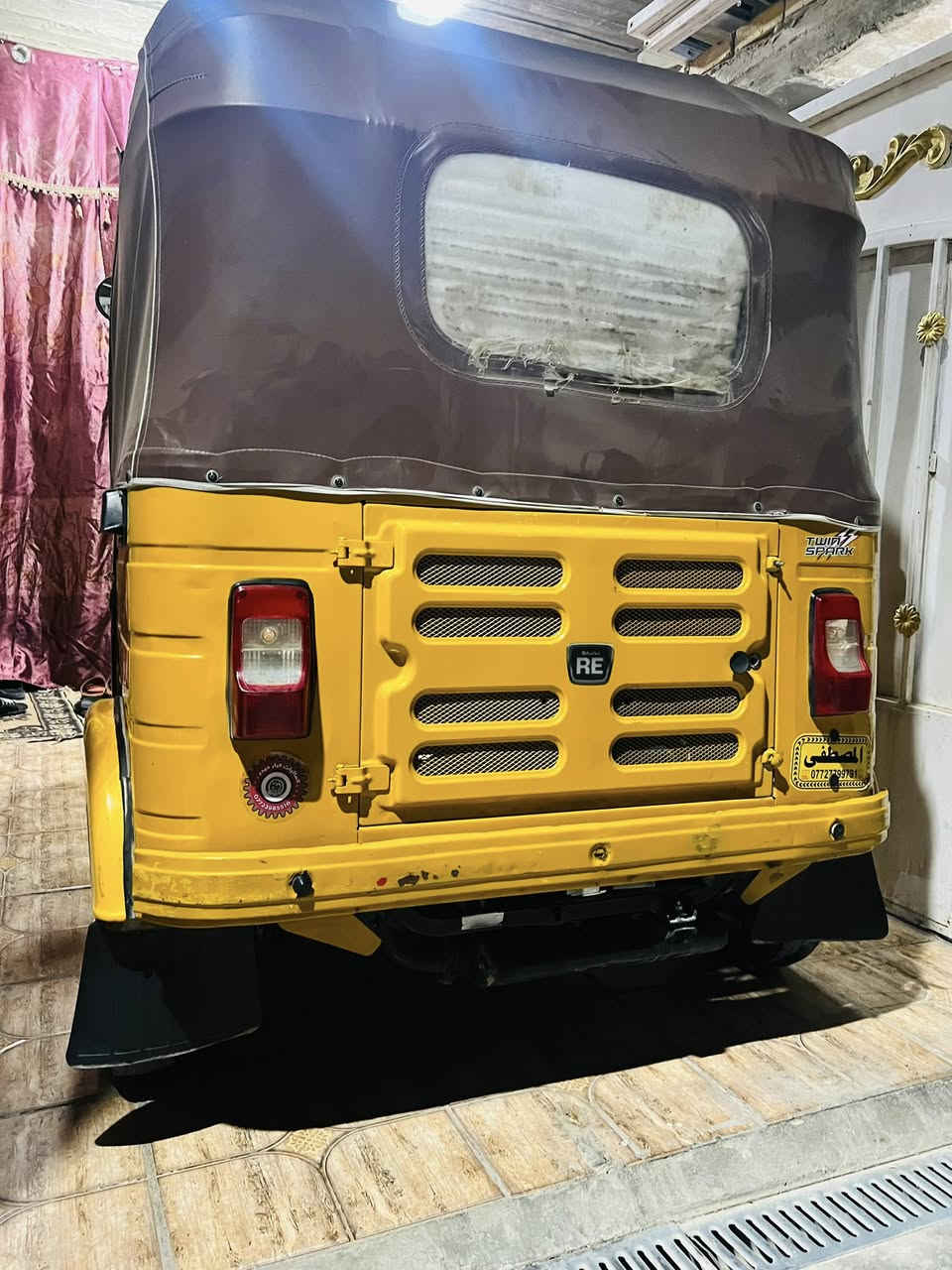 السلام عليكم 
تكتك للبيع مديل2020
شهر ل10 رقم بغداد لوحات ماطالعه 
بيها بارد قليل بلغد وبيها يم البكلايت بارد
الكشر شوفت عينكم تجي وتكلب 
المكينه مجفته تجفيت شركه مابيها تنقيص تبخير 
مكاني بغداد الحسينيه مال راشديه
اي ستفسار رقم وبي واتساب ***********
