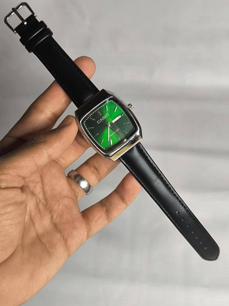 كاسيو  CASIO وارد اوربي DHL
تحفه فنيه قطعة ولا غلطه
ساعة من الستانلس ستيل طلاء ثابت
ميناء مميزة مزودة بمنفذ تاريخ شهري + اسبوعي 
زجاج معدني ضد الخدش 
مقاومة ماء وغبار 
سير جلد 
مختمه بالكامل

القطعة ما تتفوت 
سعر :- 20 ع اول تم 
ملاحظة :- قطعة واحده فقط 
للحجز والاستفسار يرجى الاعتماد خاص


**إذا كنت صاحب هذا الإعلان وتريد حذفه لأي سبب، رجاءا أرسل رسالة إلى الدعم الفني**