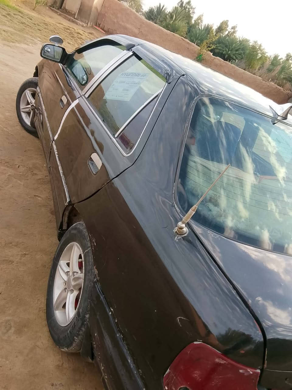 سلام عليكم النتره مديل 94 رقم ديالى نكليزي سنويه 30 تحويل موباشر هزته بعده ما صاقطه سياره كفاله محرك كير كهربايات تخم تاير  مسجل دمام سياره كبل الشارع خير مذب عليه الو ربع سعر 25 وبيه مجال كلش قليل مكاني ديالى مراوس هم ترهم حسب القناعه  ‏‪***********‬‏
