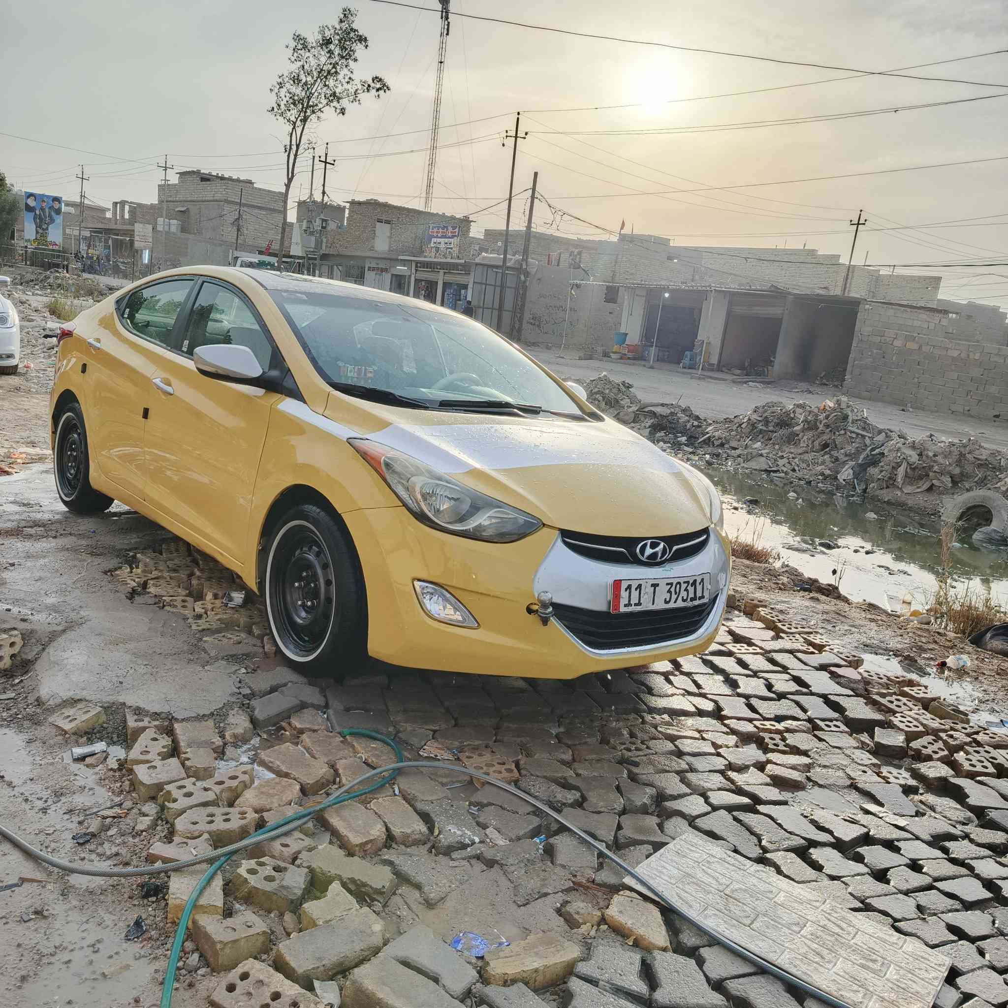 السلام عليكم شباب موديل 12 كفاله عامه ما عدا هذا حادثها بامريكا سياره فول مواصفات مكينه برغم مفتوح حداديه تخم تاير كله جديد جاهزه السياره للاخير السعر 100 وبيها مجال للشرايبك اني بغداد رقم بغداد وباسمنا***********
