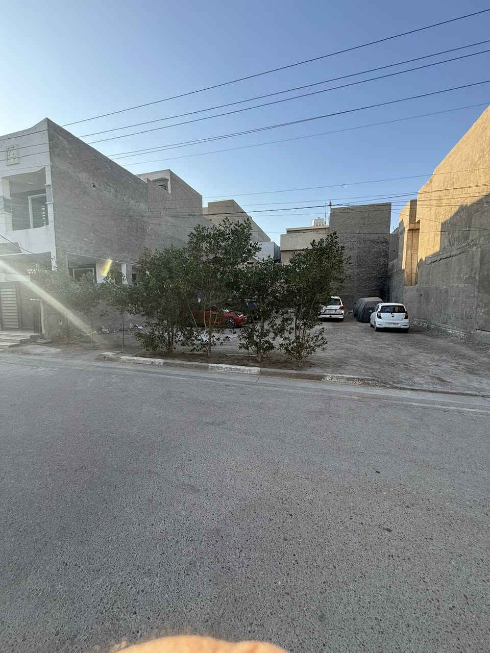 قطعة أرض ١٥٠م للبيع في حي الجهاد مربع البيداء قرب الشارع العام موقع جدا ممتاز واجه ٧.٥ نزال ٢٠ السعر ٢٧٠مليون فقط للاستفسار
*********** 
ابو مرام
