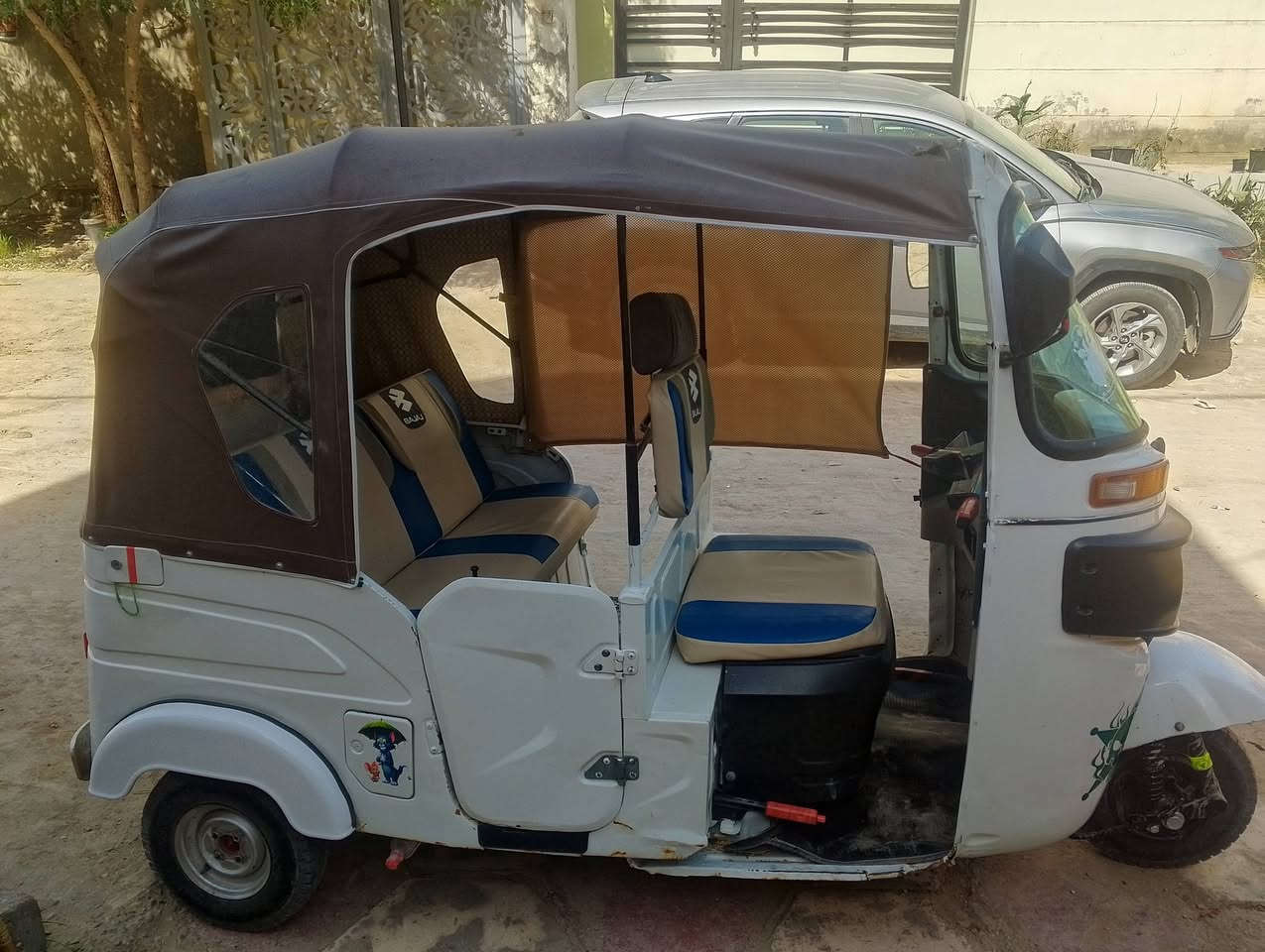 السلام عليكم تكتك موديل 21 اوراق اصولي سعر5ونص  وبيها مجال لاستفسار ***********
