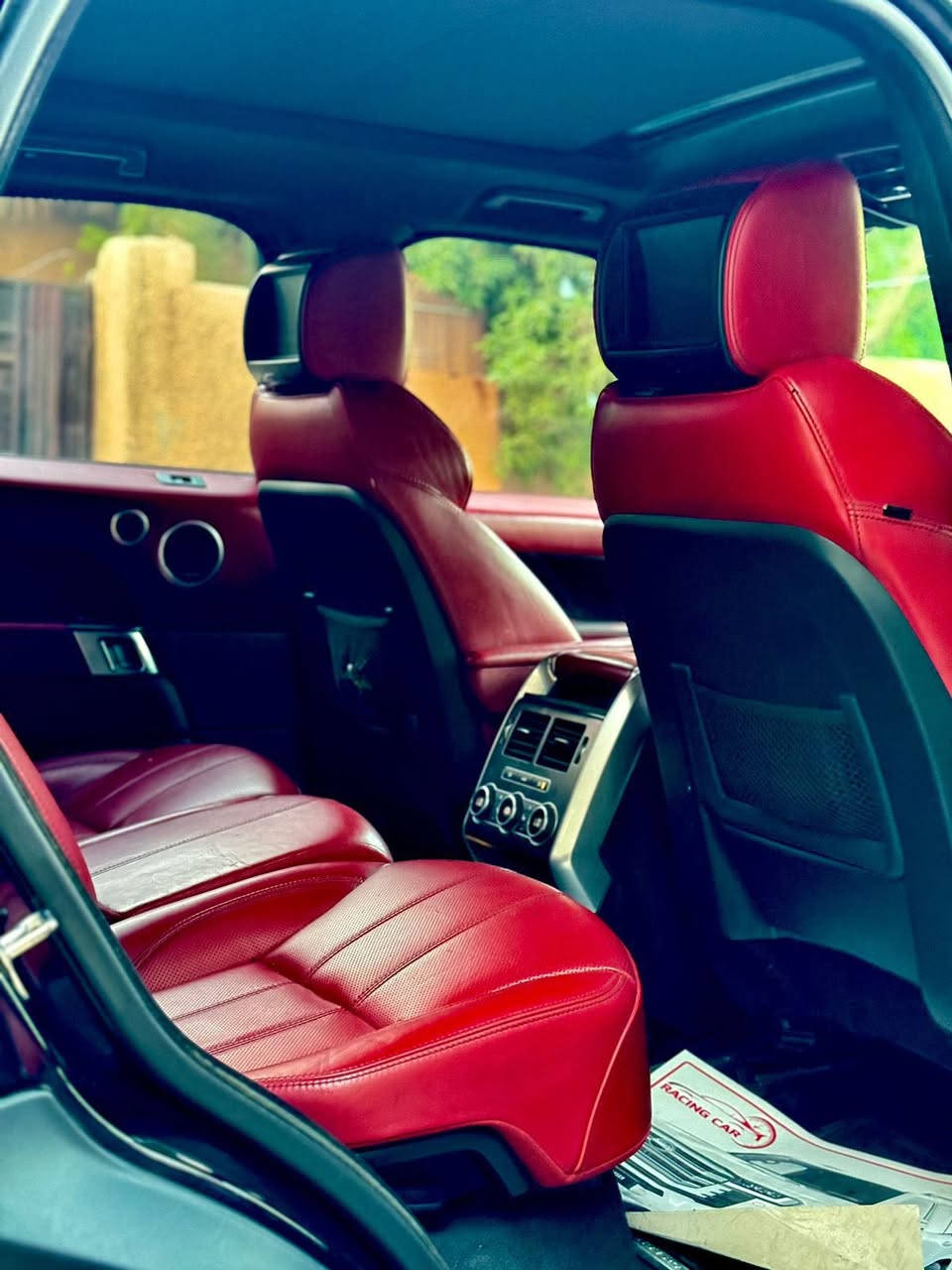 رانج روفر سبورت  2014 للبيع رقم مميز 

خليجي صفر شركة سردار ضمان دولي 

مكفولة كفالة عامة من كلشي

محرك 6 سلندر سوبر جارج  مكفول من كلشي 

رقم بغداد هزة وسنوية كلة جديد 

ادامة كاملة بشركة سردار صفر مسج سيارة  مابيهة كل جزء بالسيارة بشرط من جوبلسات من فلاتر من دسكات بشرط جدد

                               
بصمة تشغيل وابواب 
بانوراما 
كامرة وحساسات 360 درجة 
اوتو بارك 
جكات تصعد وتنزل 
ابواب شفط 
صندوق شفط 
كشنات جلد + كهرباء + تسخين وتبريد + خزن ميموري 
تحكم وضعيات قيادة 
نضام ترحيب مع انارة رانج روفر 
ثلاجة 
شاشات عدد 3 
مرئي شفط 
تحكم ستيرن + ستيرن كهرباء 
لايت داينمك يفتر ويا الستيرن 
‏4X4 
سستم صوت مريديان 
رادار نقطة عمياء 
هاند بريك بصمة 
عداد ديجتال 
نضام ملاحة 
مرئي تعتيم 
نضام البريك برمبو 
دبل جام 
بعد بيهة هواي مواصفات غنية عن التعريف 
للأستفسار الأتصال:- *********** / ***********

#سيارات_العراق #سوق_السيارات #معرض_سيارات #سيارات_للبيع #رانج_روفر #رانج #بغداد
