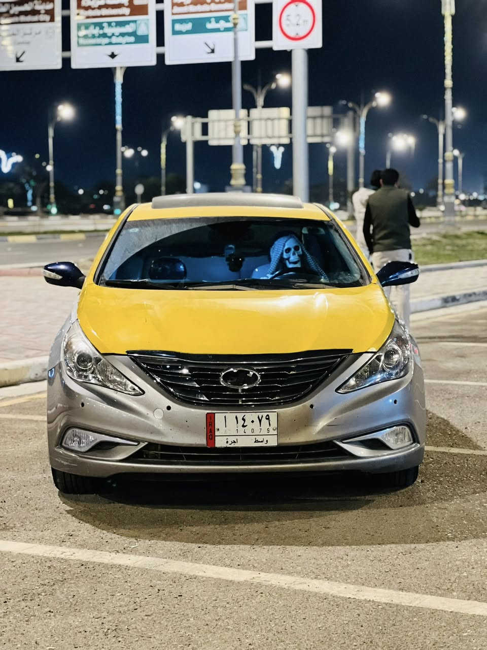 سلام عليكم للبيع سوناتا وارد امريكي محرك g d i رقم واسط موديل 13 فول لمتدد ماعدا الشاشه بصمه تشغيل بصمه ابواب فتحه اشاير بالمري راعي السياره بغداد شرط مداور  مكان السياره كربلاء. السعر 90 وبيها مجال يحتاجلها بس صبغه سمكره شي قليل بيها

للاستفسار 

***********
