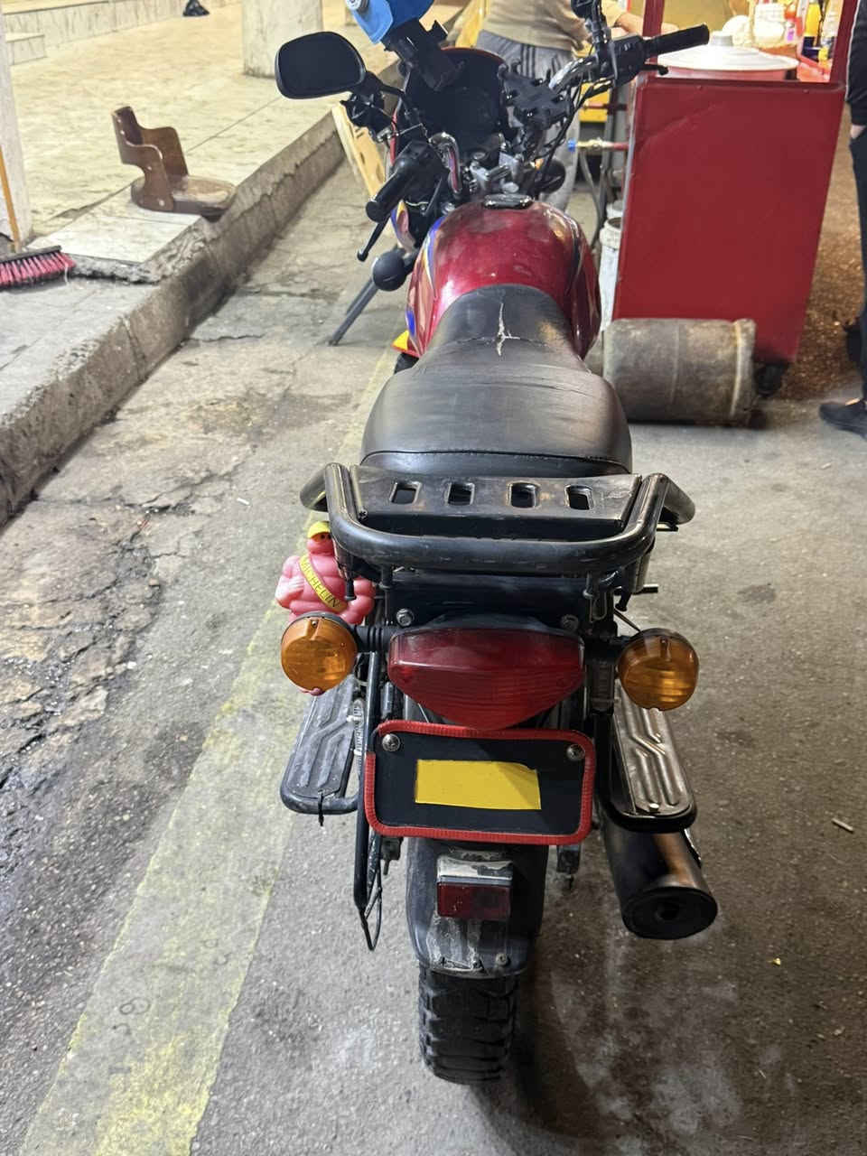 دراجه لبيع 2021مرقم ديالى
دراجه نضيفه خير من الله لوحات مامستلمه حولك تستلم لوحات دراجه موجوده بغداد الاتصال على رقم *********** 

السعر مليون 500 بي مجال شي بسيط
