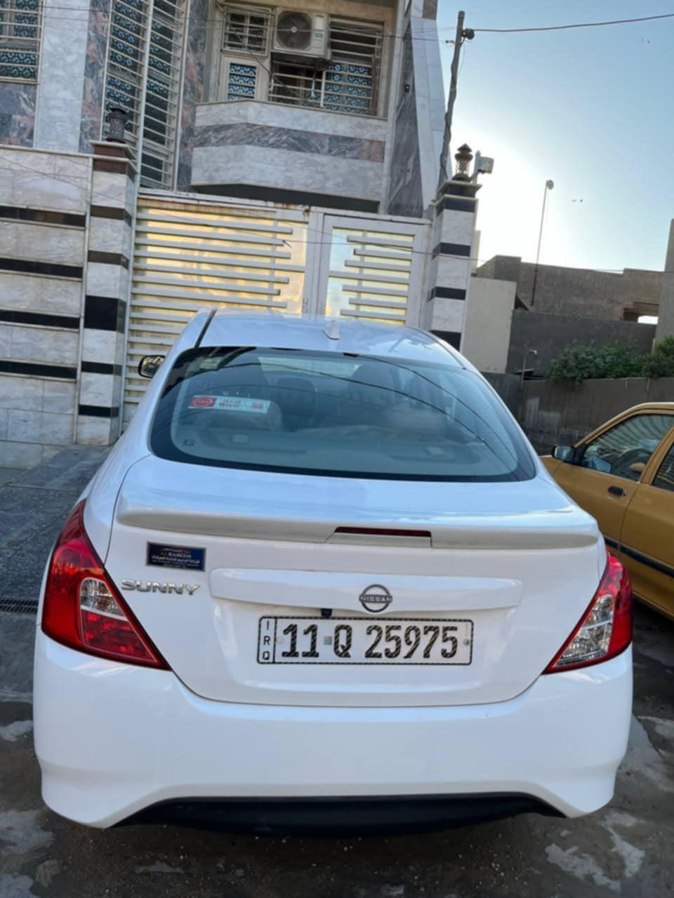 نيسان صني هندي24 مرقم بغداد باسمي بليته زركه
ماخذه من وكاله نيسان  جديده بحاله الوكاله بدون صبغ بدون بارد ماشيه 19 قابله للزياده حتى غرامات ماعليه//بيع فقط//
سعر 130 حله بابل شارع 40
 ***********
واتساب متوفر
